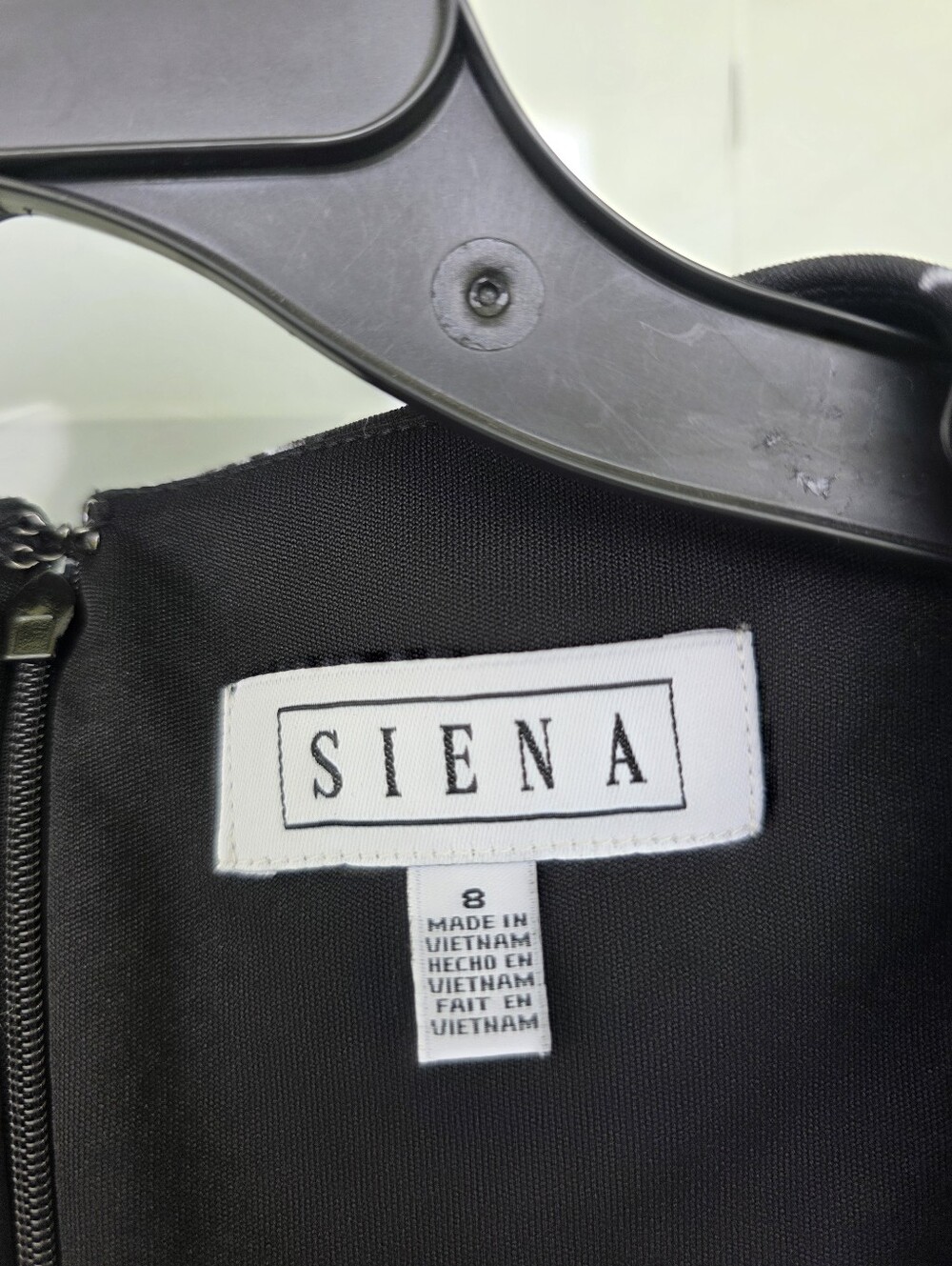 Siena Black White Floral Sheath Dress Size 8 Sleeveless V Neck Elegant NWT Party - Picture 7 of 10